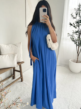 Robe évasée bleue premium